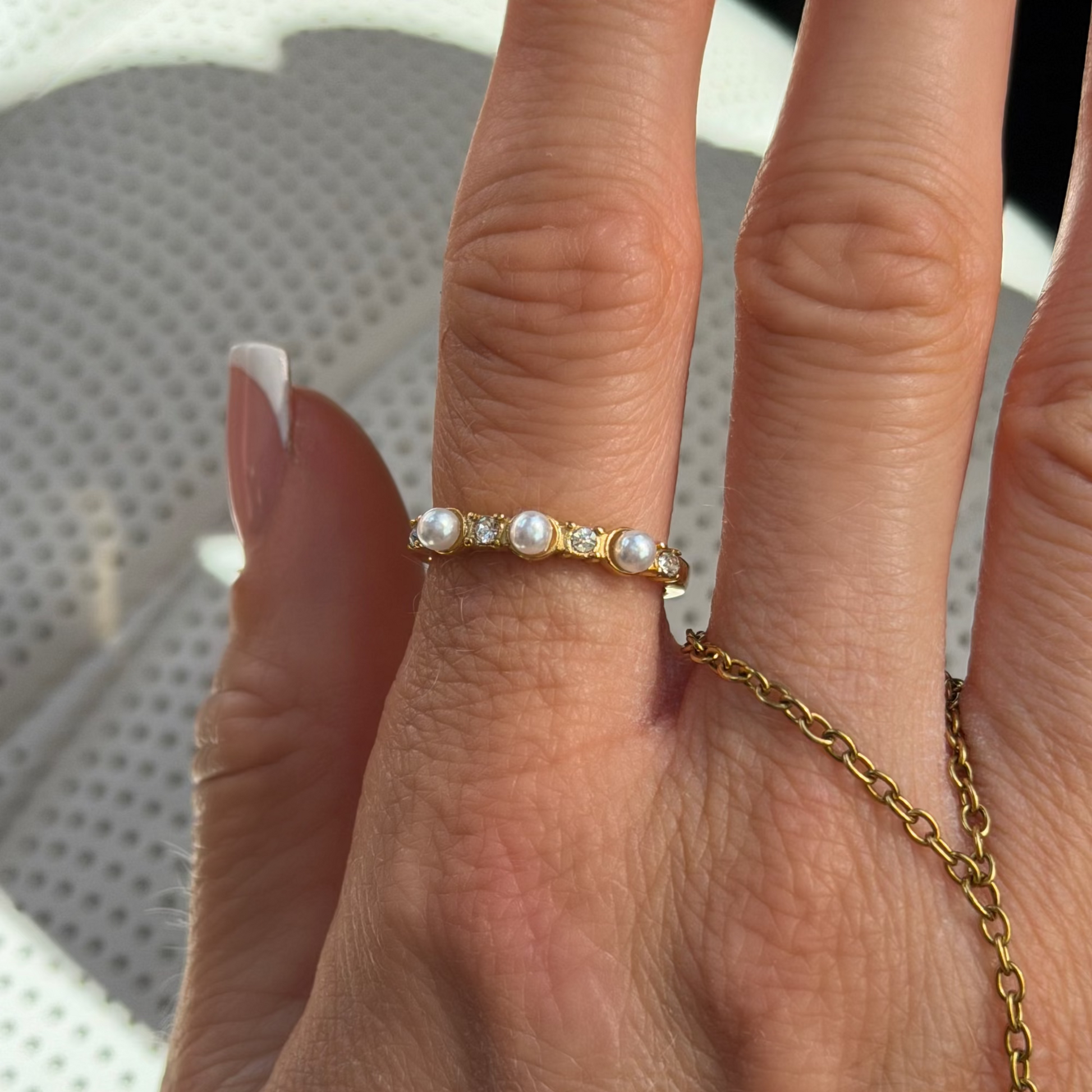 Pearly Bling Ring - EVRYJEWELS